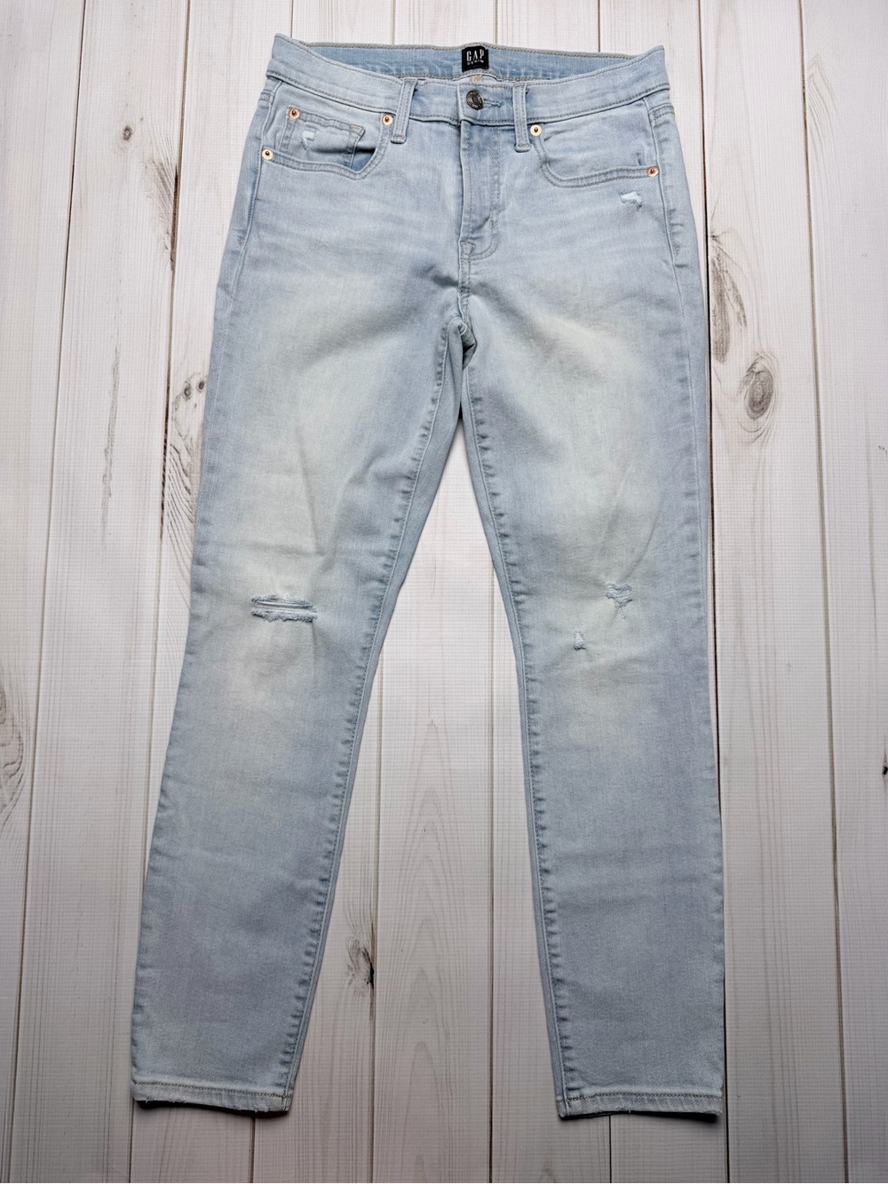 GAP Women’s Skinny Jeans in Pale Blue Wash